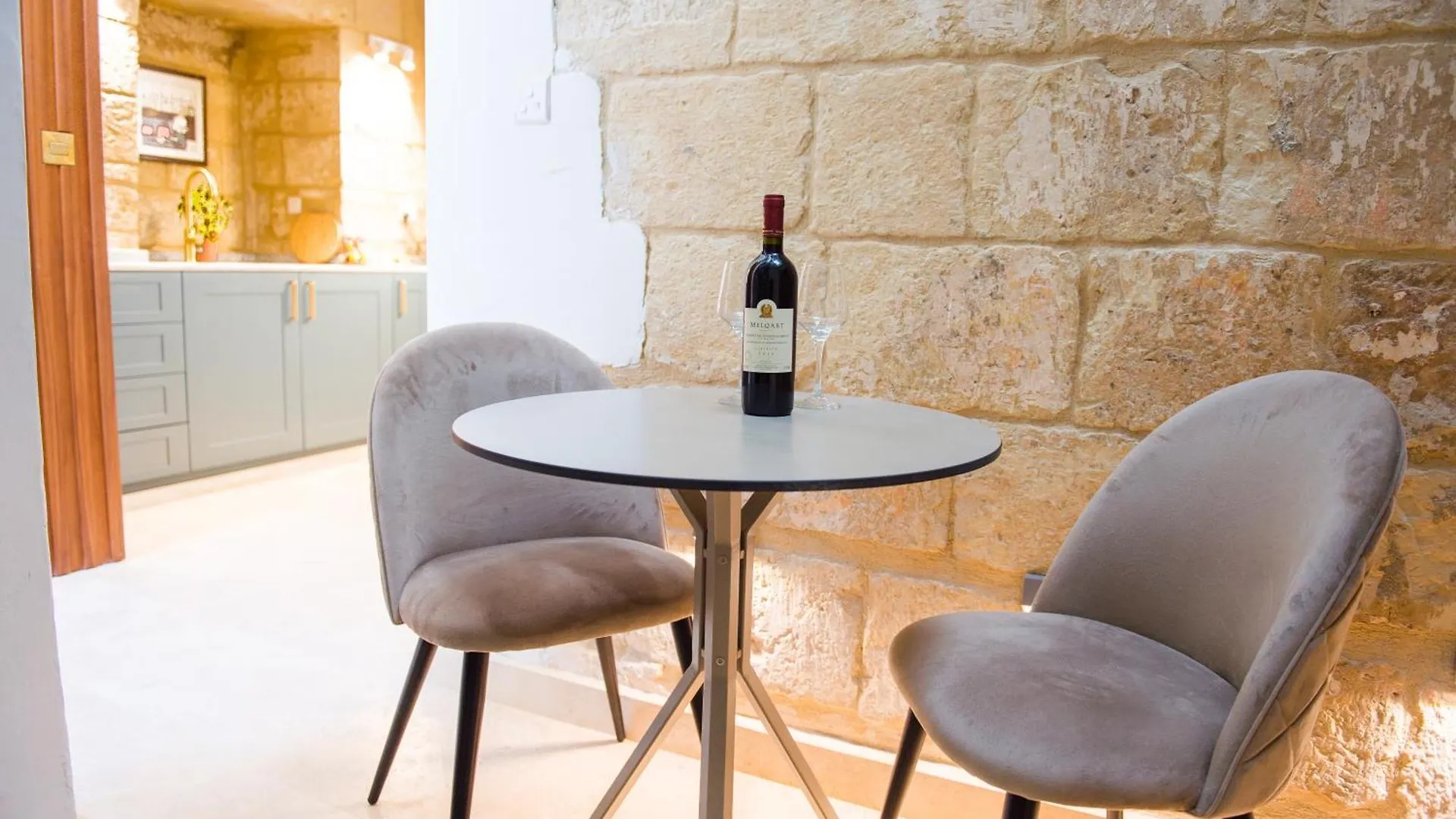 San Anton Suites Attard 0*,  Malta