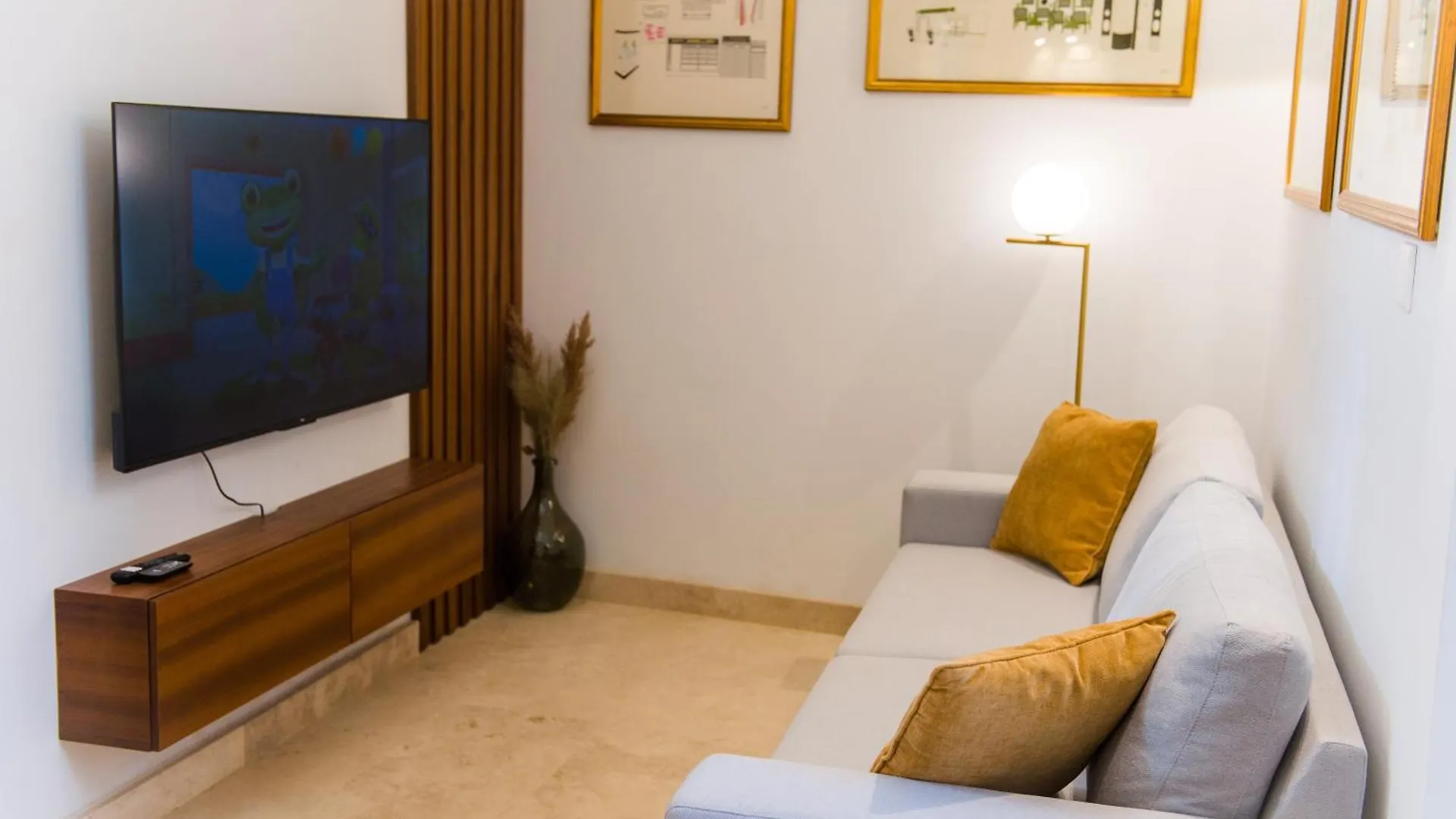 San Anton Suites Attard 0*,  Malta